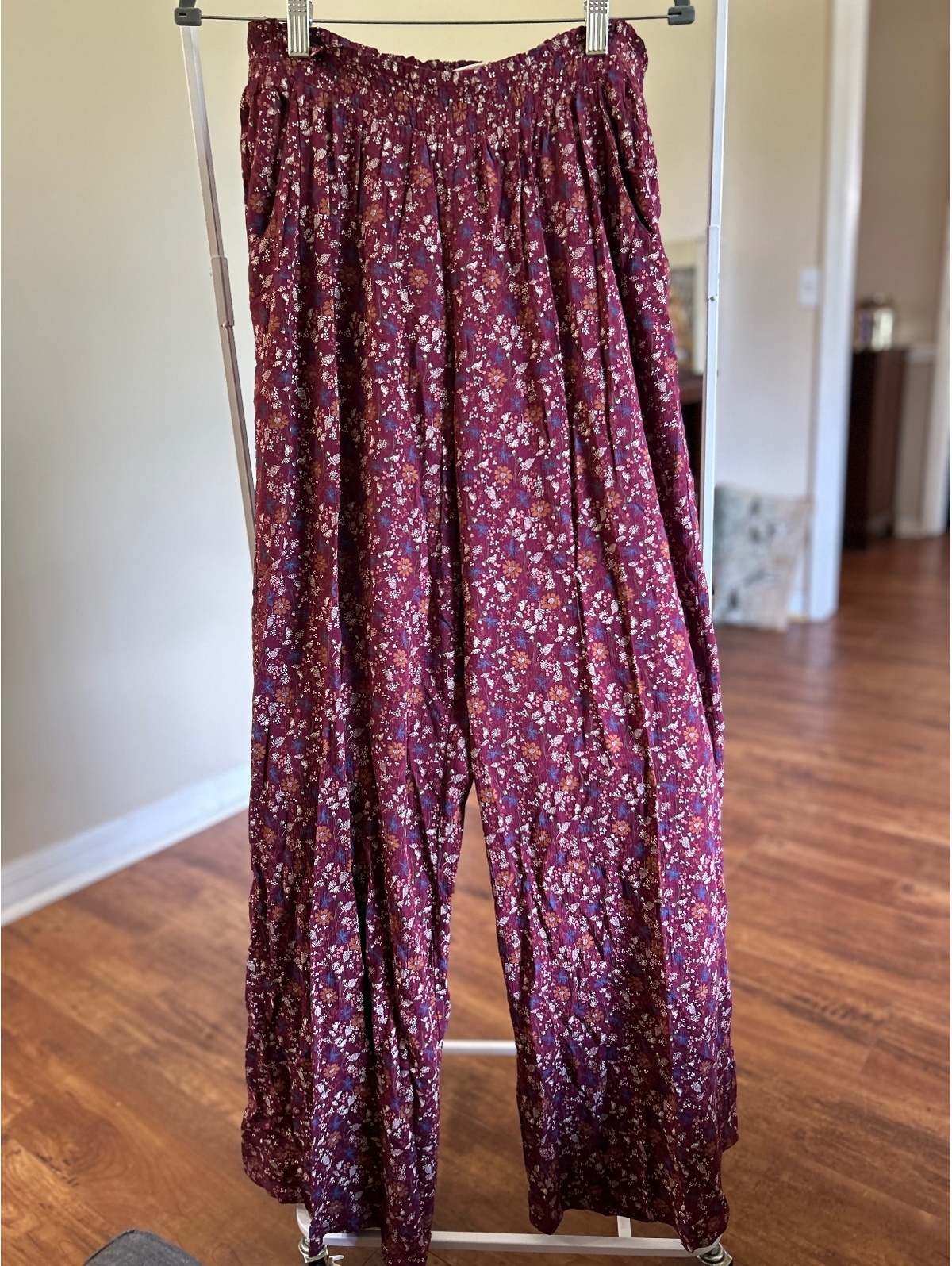 Mossimo Supply Co. Women's Floral Wide Leg Pants Size L